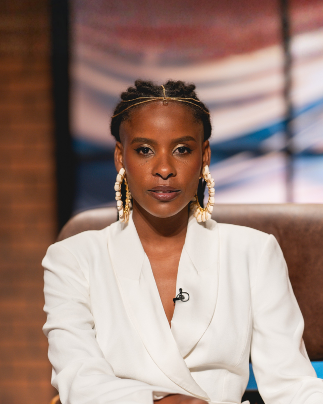 Monique Evelle